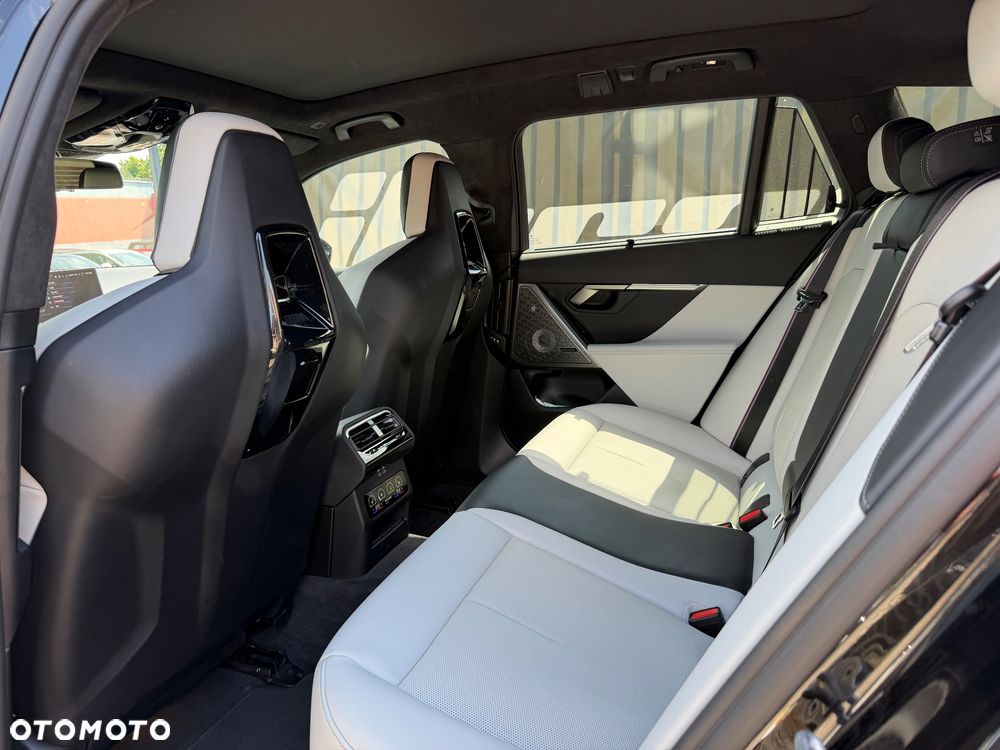 BMW M5 PHEV - 33