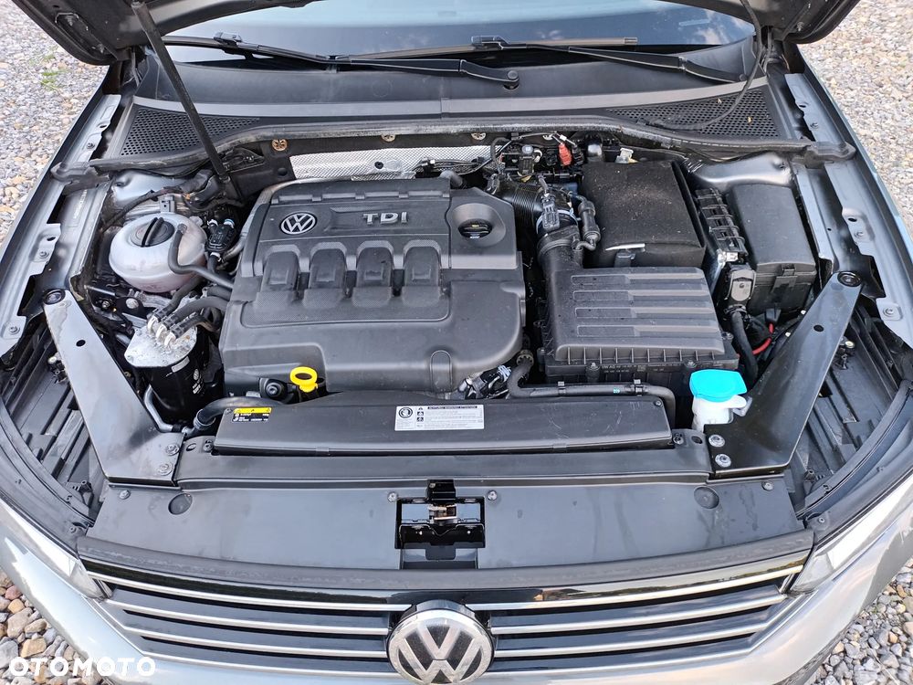 Volkswagen Passat 1.6 TDI (BlueMotion Technology) Comfortline - 12
