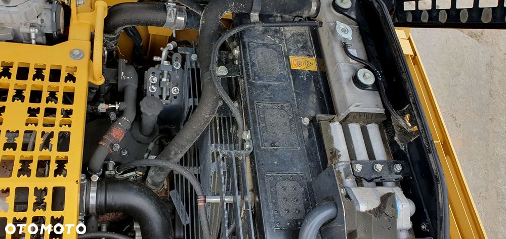 Komatsu PC240 NLC-10 - 17