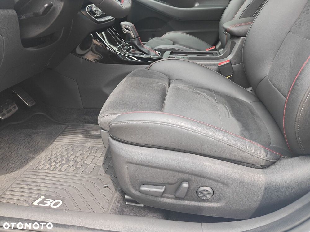 Hyundai i30 1.6 T-GDI Smart DCT - 13