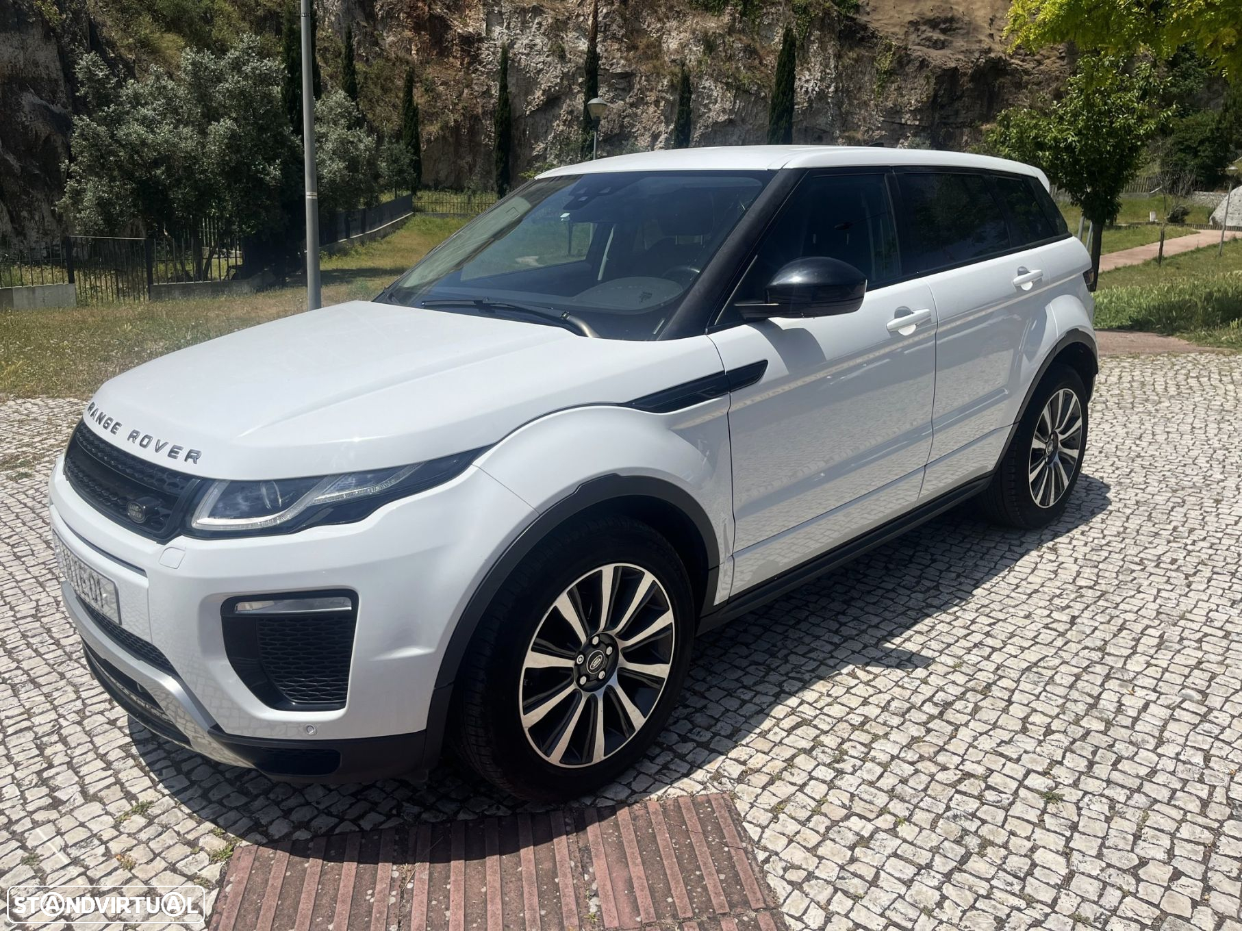 Land Rover Range Rover Evoque 2.0 eD4 SE Dynamic - 6