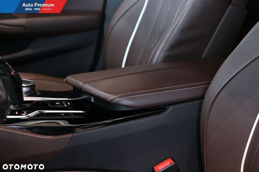 BMW Seria 5 540i xDrive mHEV M Sport sport - 9