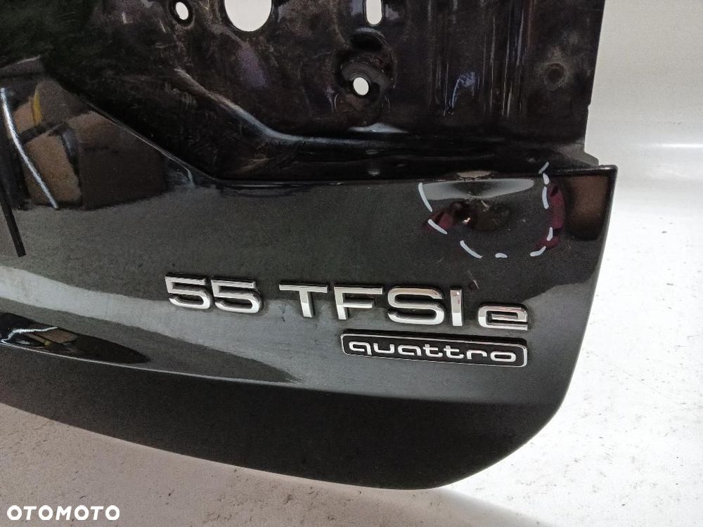 TYLNA KLAPA BAGAŻNIKA AUDI A6 C8 KOMBI 4K9827446 - 4