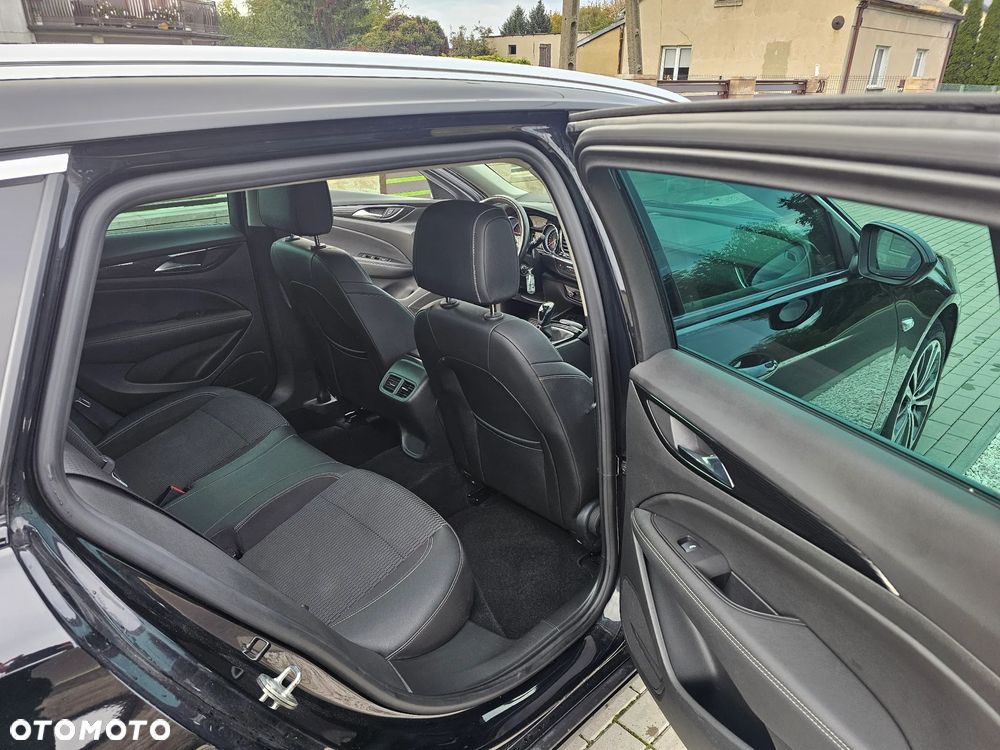 Opel Insignia - 10
