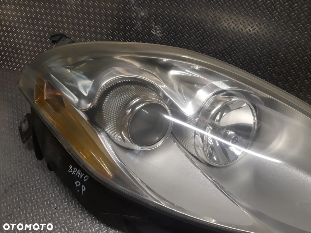 LAMPA PRAWY PRZÓD FIAT BRAVO II SOCZEWKA 51757534 - 3