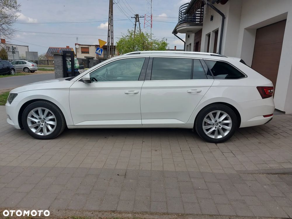 Skoda Superb 2.0 TDI Ambition - 5