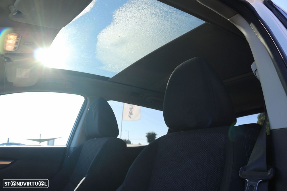 Nissan Qashqai 1.6 dCi N-Tec - 33