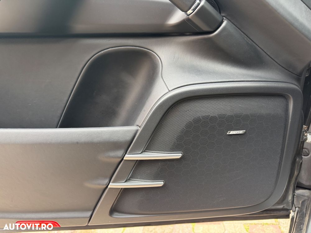 Porsche Cayenne Platinum Edition - 17