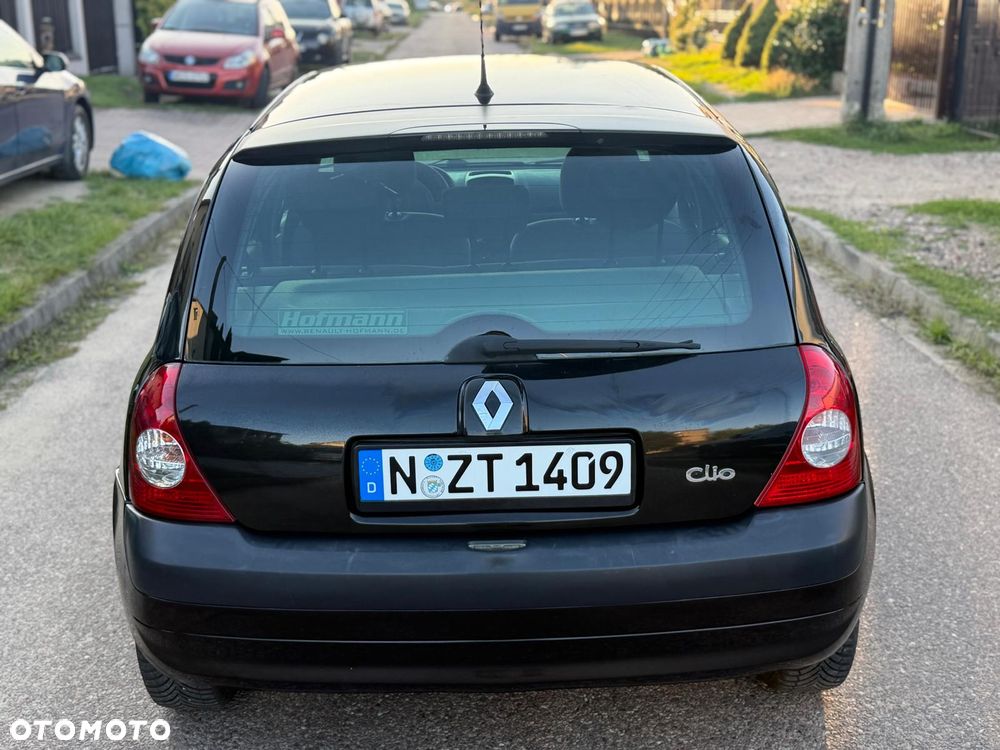Renault Clio 1.2 16V Emotion - 7