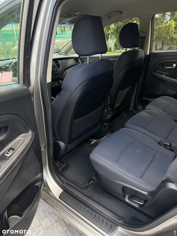 Kia Carens 1.6 GDI L 7os - 12