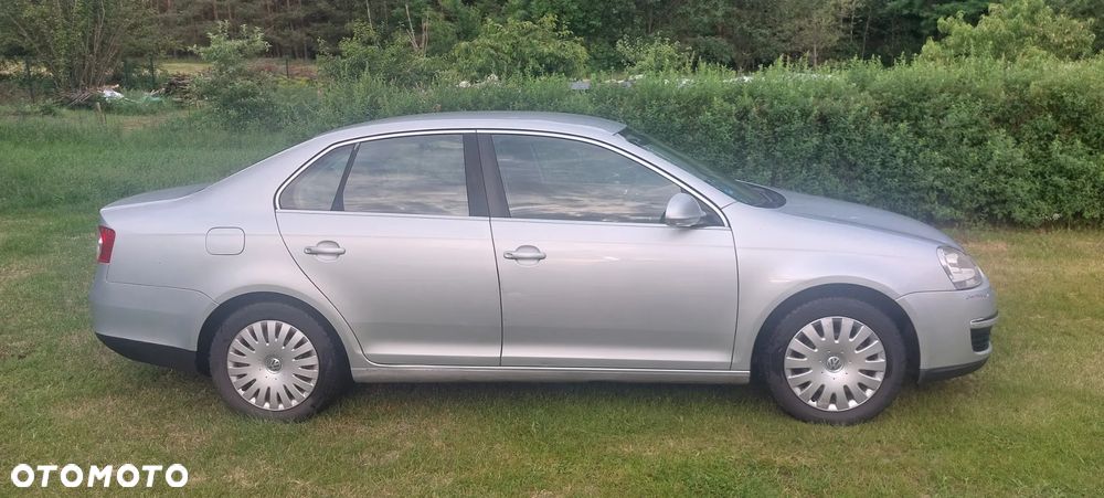 Volkswagen Jetta 1.9 TDI United - 9