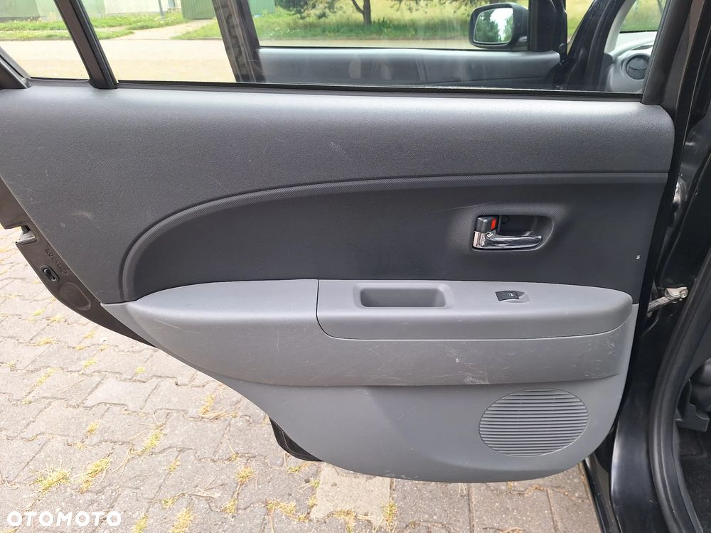 Daihatsu Sirion 1.3 - 20