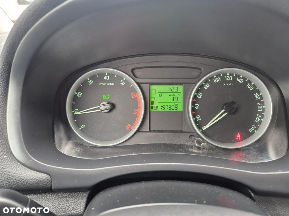 Skoda Fabia - 12
