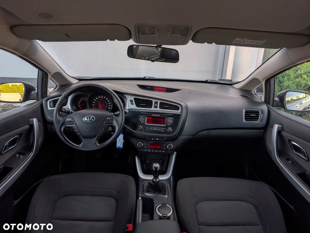 Kia Ceed 1.6 GDI L - 14