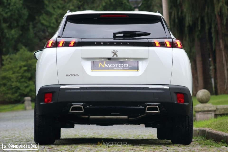 Peugeot 2008 1.2 PureTech Allure Pack EAT8 - 5
