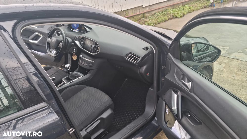 Peugeot 308 BlueHDi FAP 120 Stop & Start Active - 9