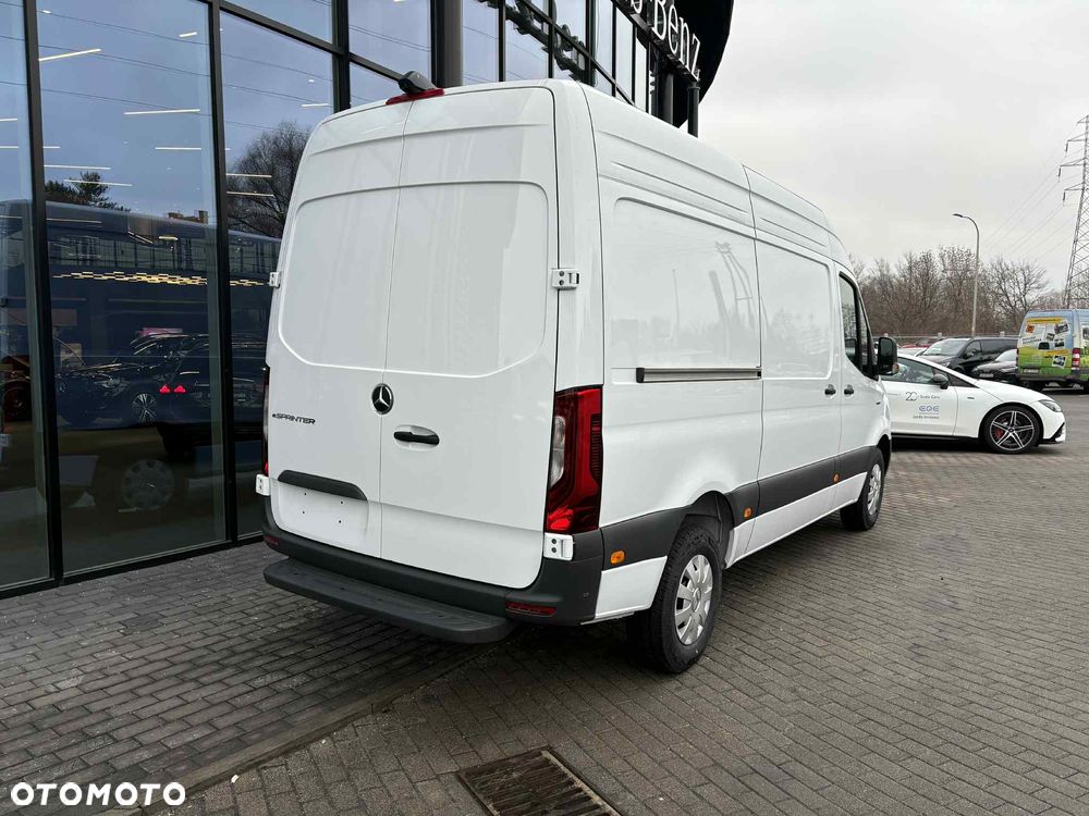 Mercedes-Benz eSprinter - 6