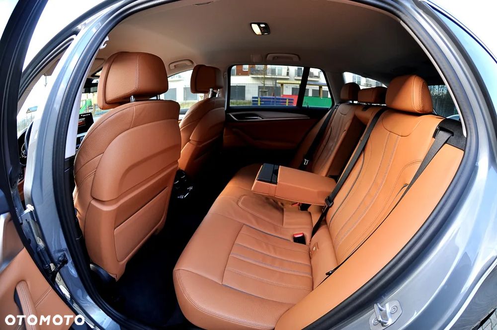 BMW Seria 5 520i - 21