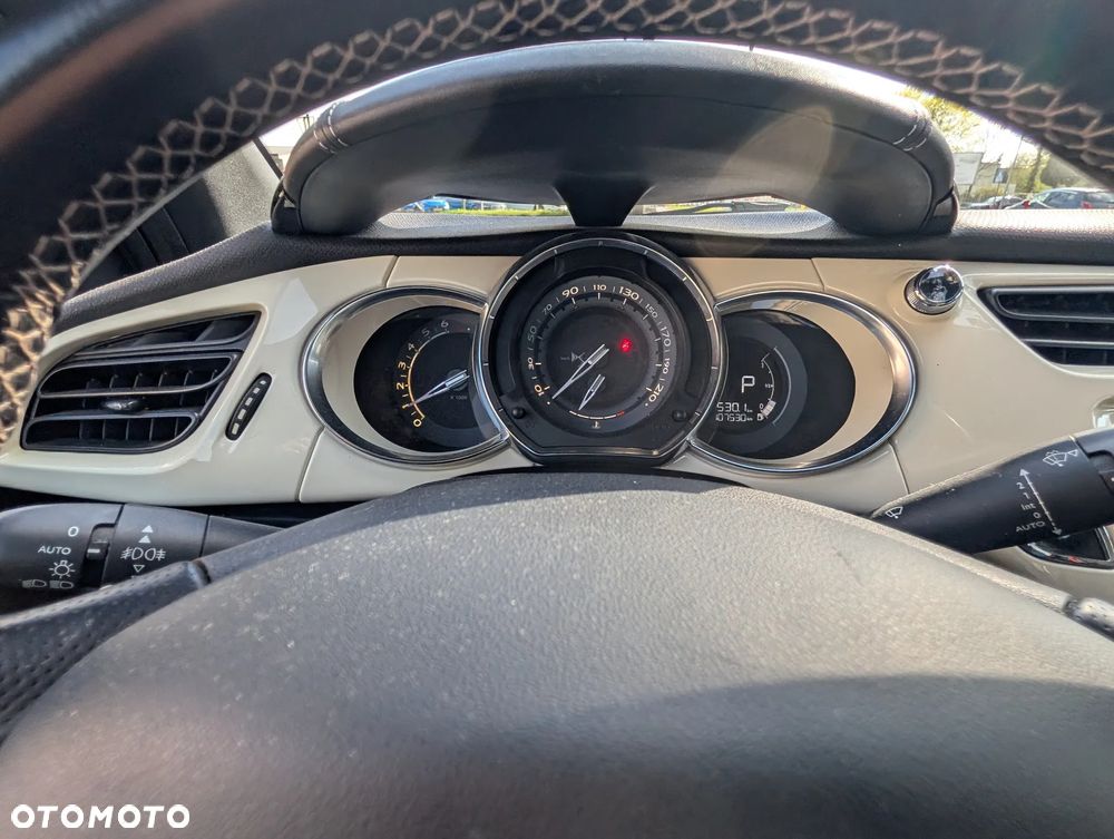 Citroën DS3 PureTech 110 Start & Stop EAT6 OPF PERFORMANCE LINE - 27