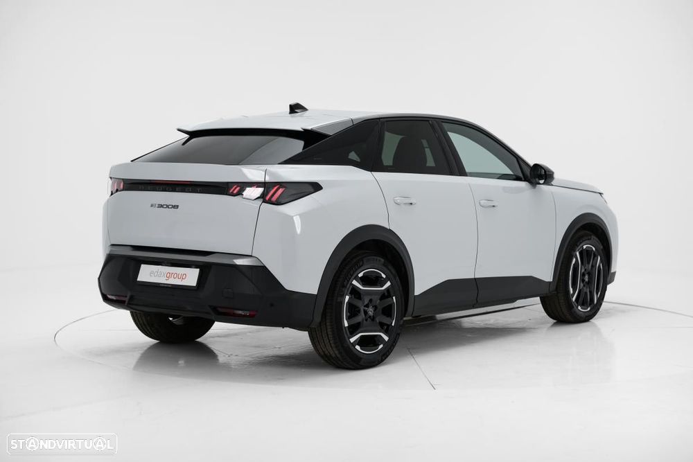 Peugeot E-3008 73 kWh Allure - 3