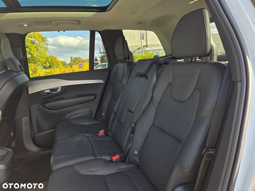 Volvo XC 90 - 19