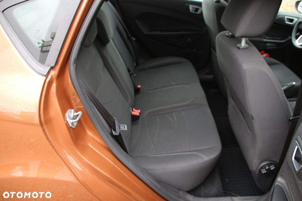 Ford Fiesta 1.25 Ambiente - 30