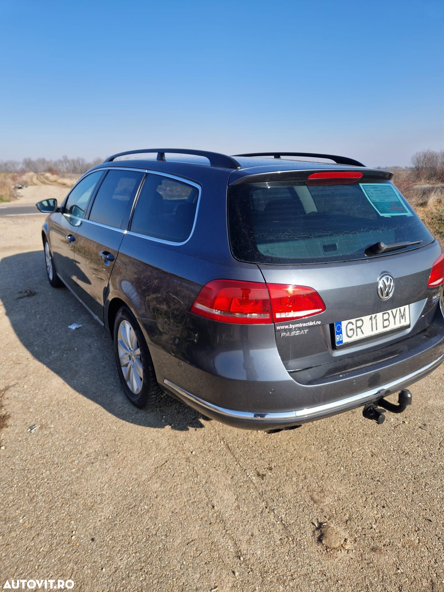 Volkswagen Passat Variant 2.0 TDI Blue TDI DSG Highline - 3