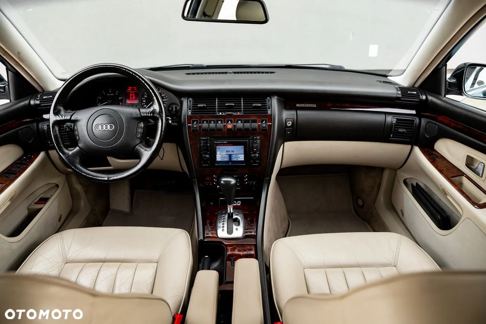 Audi A8 - 38