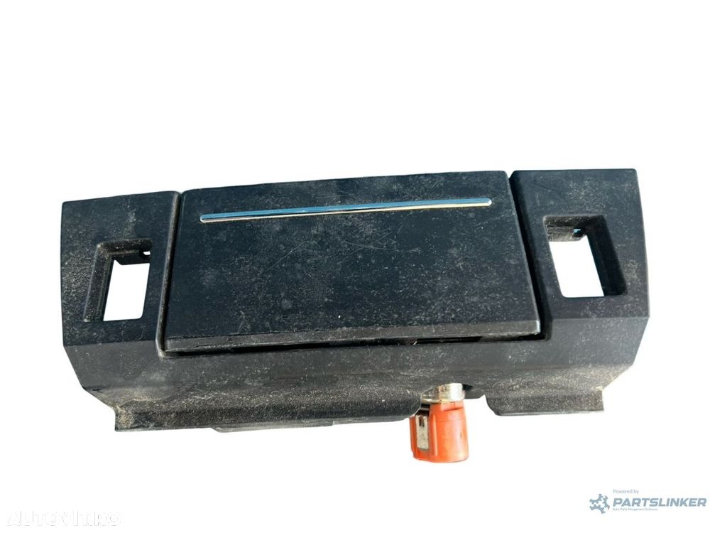 Scrumiera (fata) CHRYSLER 300 C LX, LE 2004 - > - 3