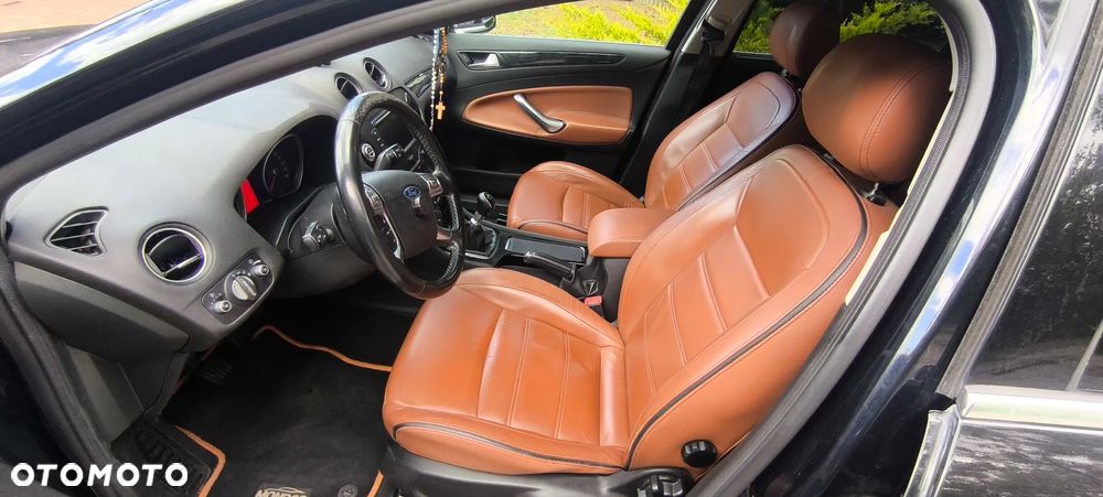 Ford Mondeo ver-1-6-tdci-titanium - 12