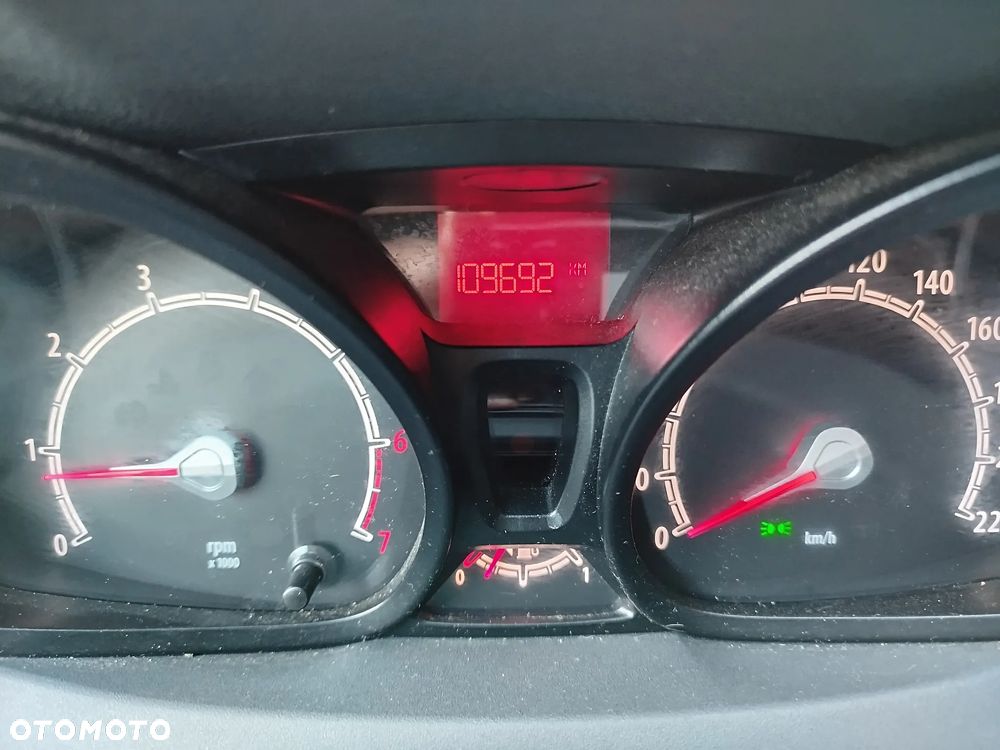 Ford Fiesta - 22