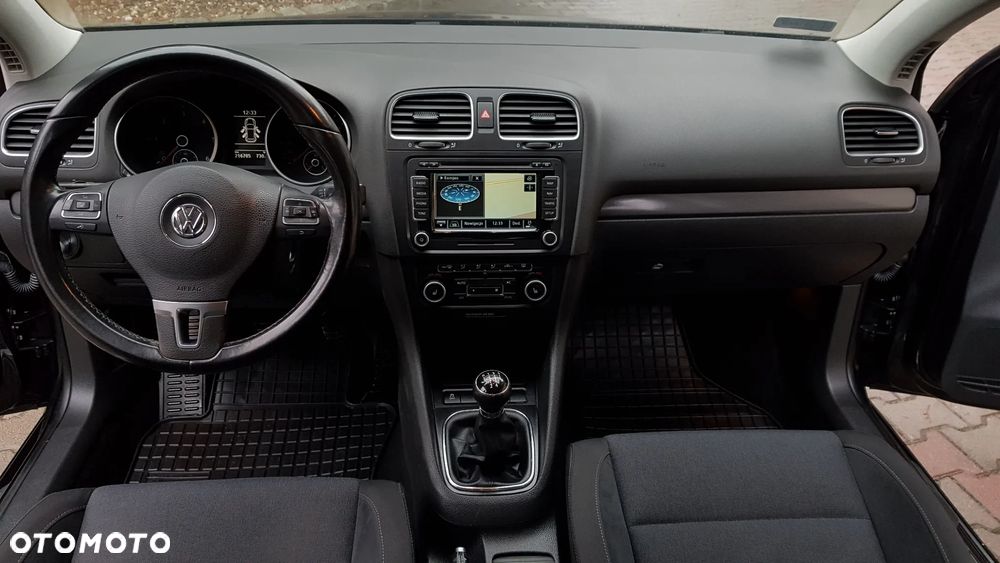 Volkswagen Golf 1.6 TDI Highline - 17