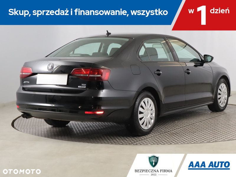 Volkswagen Jetta - 6
