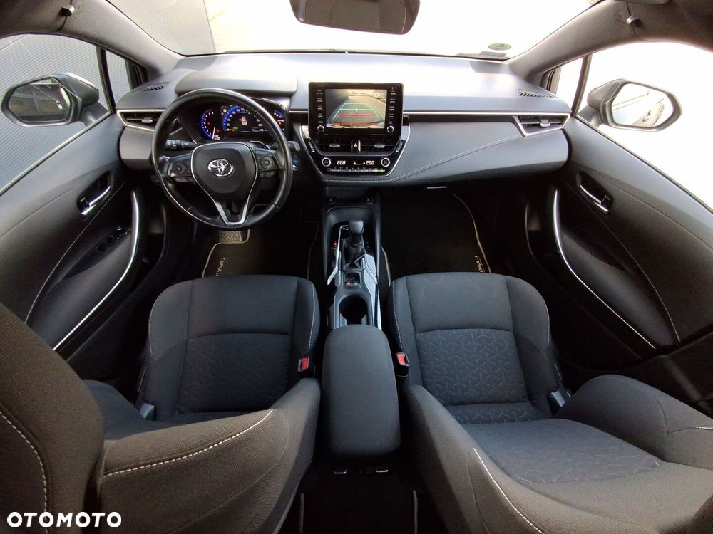 Toyota Corolla 2.0 Hybrid Comfort - 17