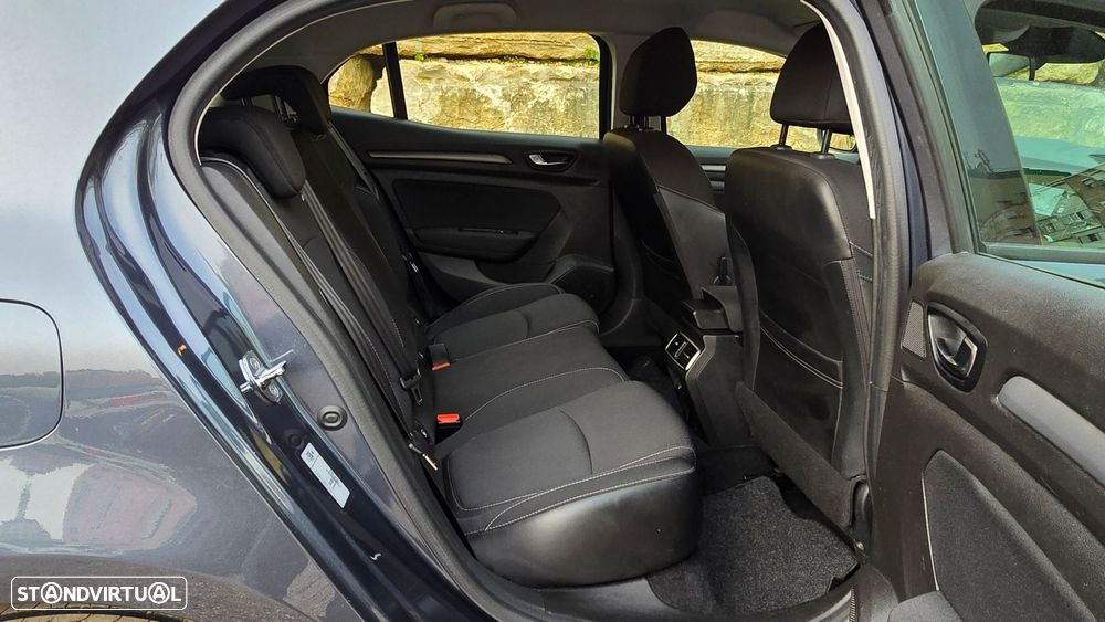 Renault Mégane 1.5 Blue dCi Intens - 42