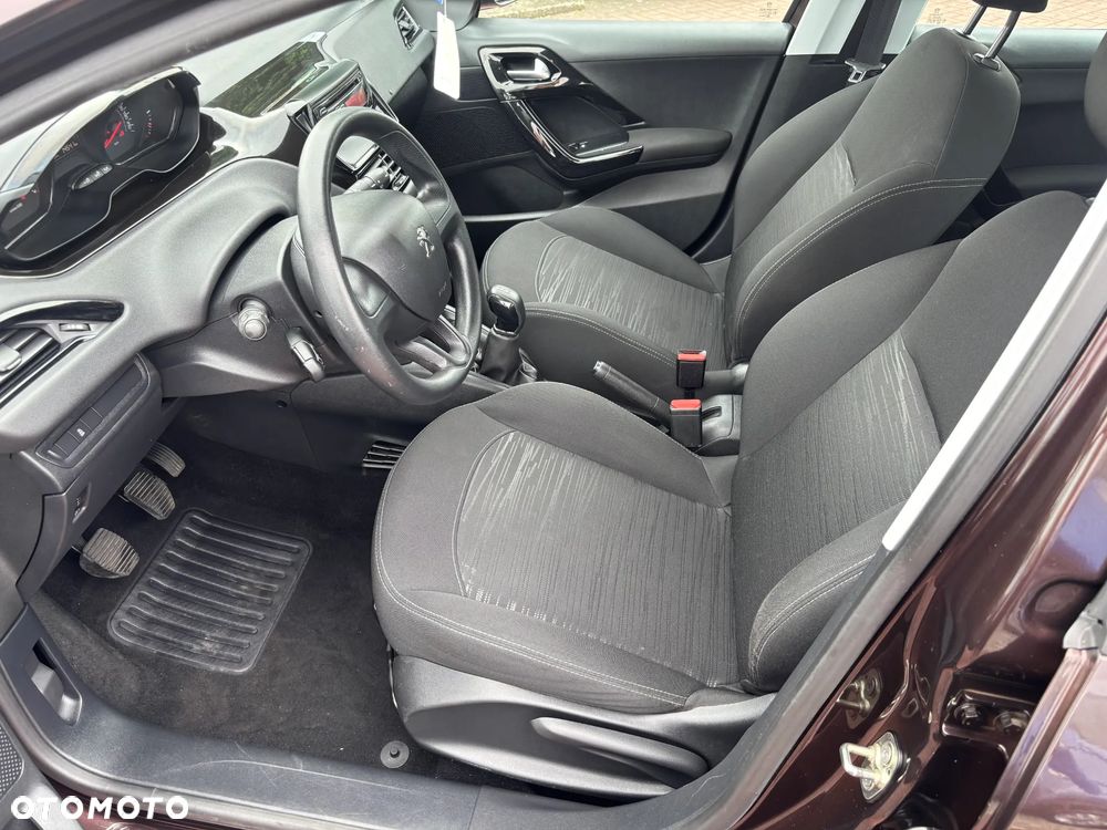 Peugeot 208 82 VTI Active - 12