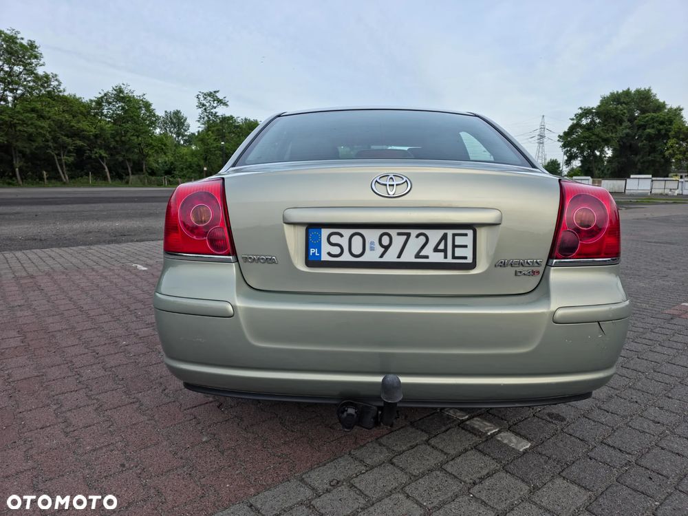 Toyota Avensis 2.0 D-4D Sol - 5