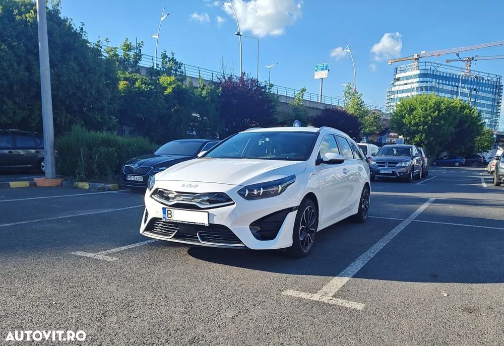 Kia Ceed 1.6 GDI 6DCT PHEV Vision - 1