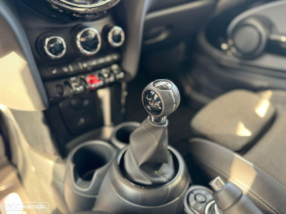 MINI 3 Portas Cooper Premium First 4Business - 12