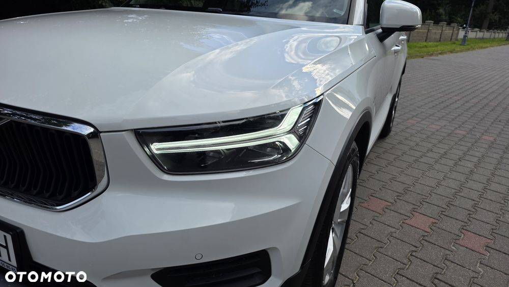Volvo XC 40 D3 Geartronic Momentum Pro - 33