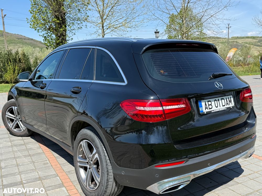 Mercedes-Benz GLC 220 d 4MATIC 9G-TRONIC AMG Line - 3