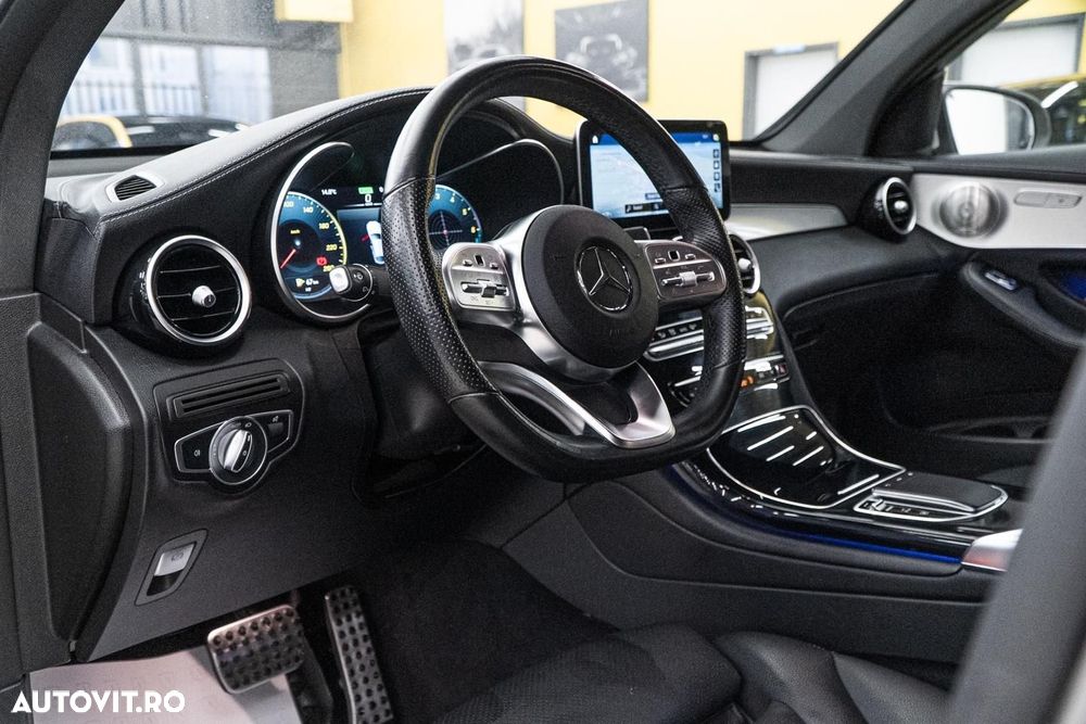 Mercedes-Benz GLC Coupe 300 de 4Matic 9G-TRONIC AMG Line Plus - 6