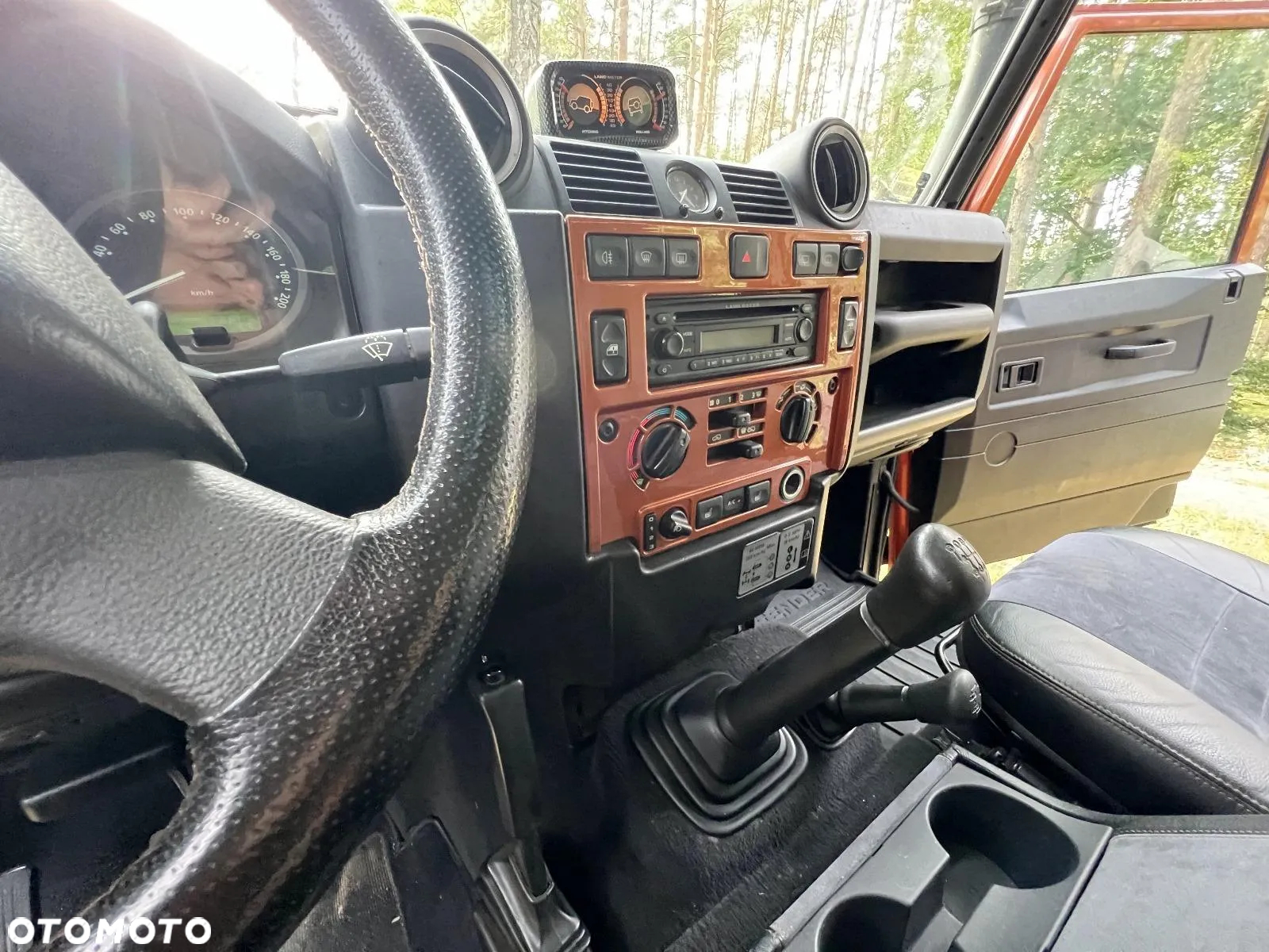 Land Rover Defender 110 Station Wagon Fire & Ice - 6