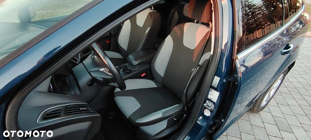 Ford Focus 1.0 EcoBoost Start-Stopp-System Champions Edition - 16