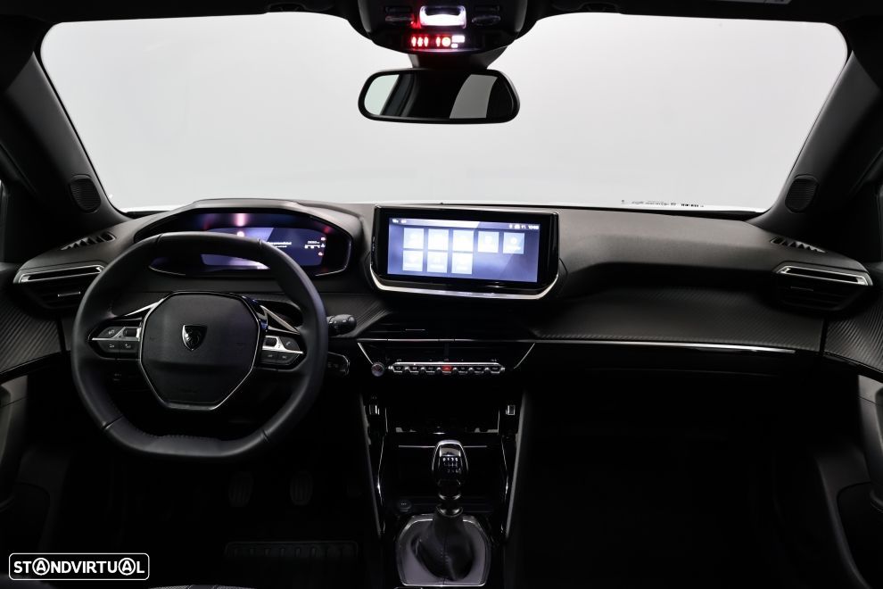 Peugeot 2008 1.2 PureTech Allure - 18