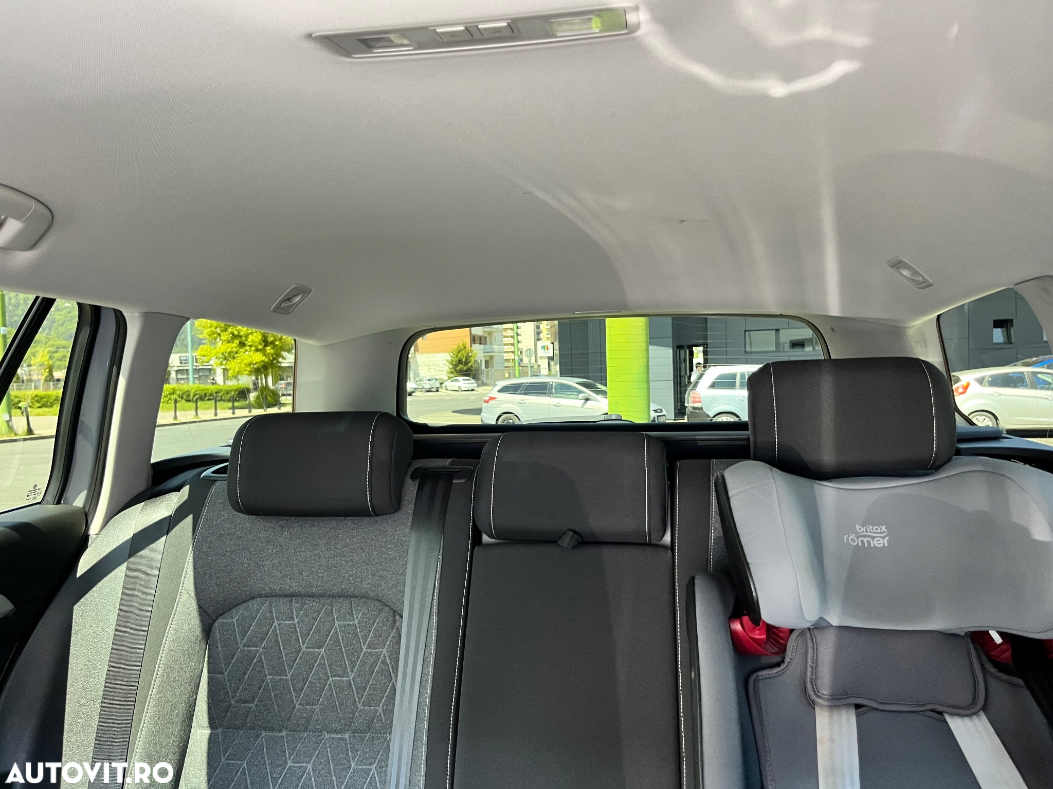 Volkswagen Passat Variant 2.0 TDI DSG Business - 24