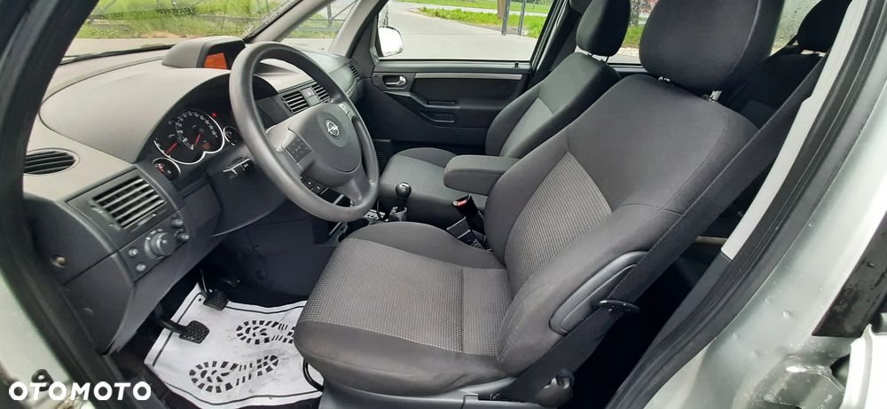 Opel Meriva - 31