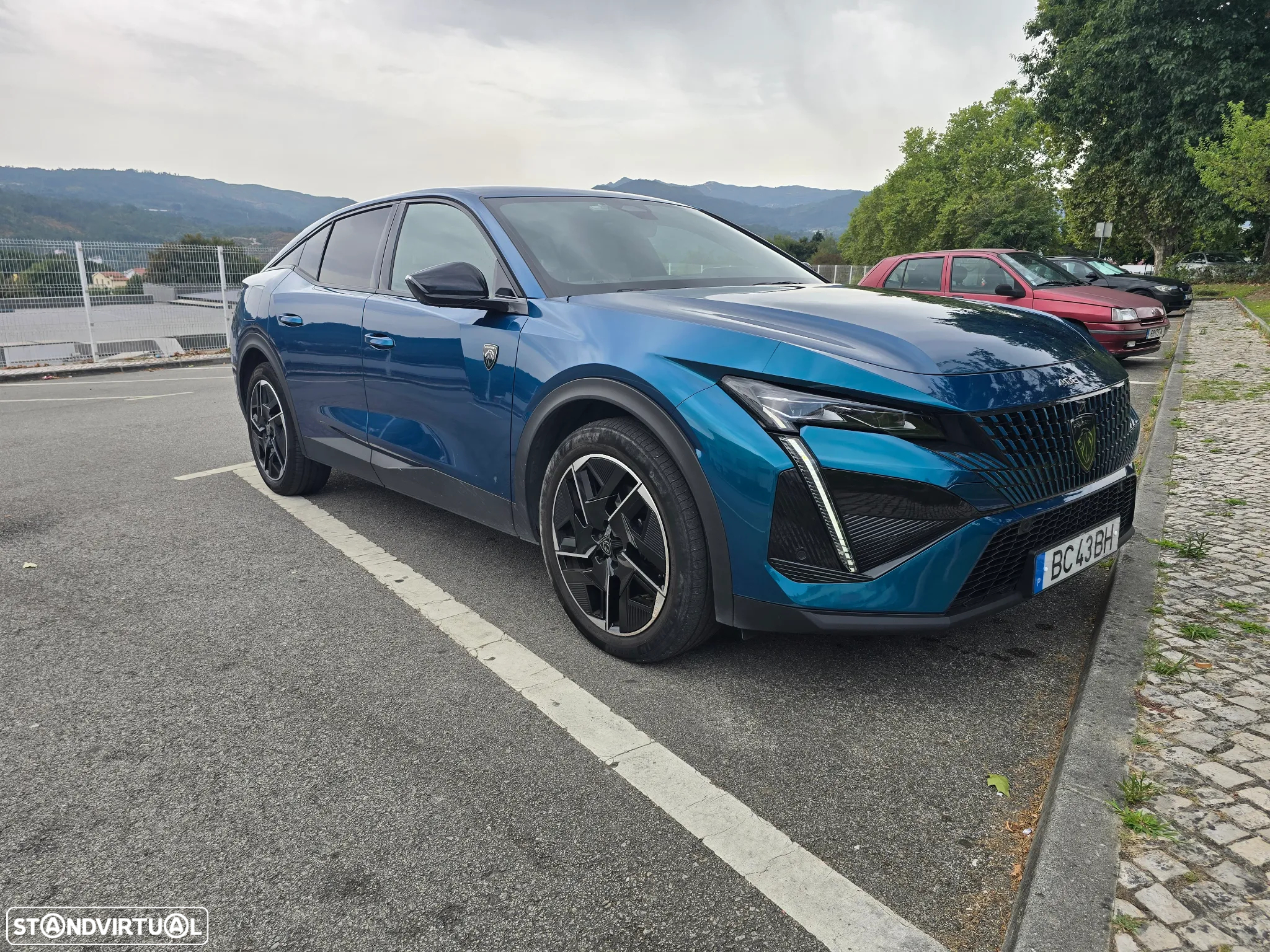 Peugeot 408 1.6 Hybrid GT e-EAT8 - 4