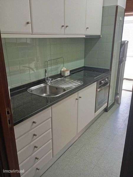Arrendamento de apartamento T5, no Porto - Grande imagem: 3/12