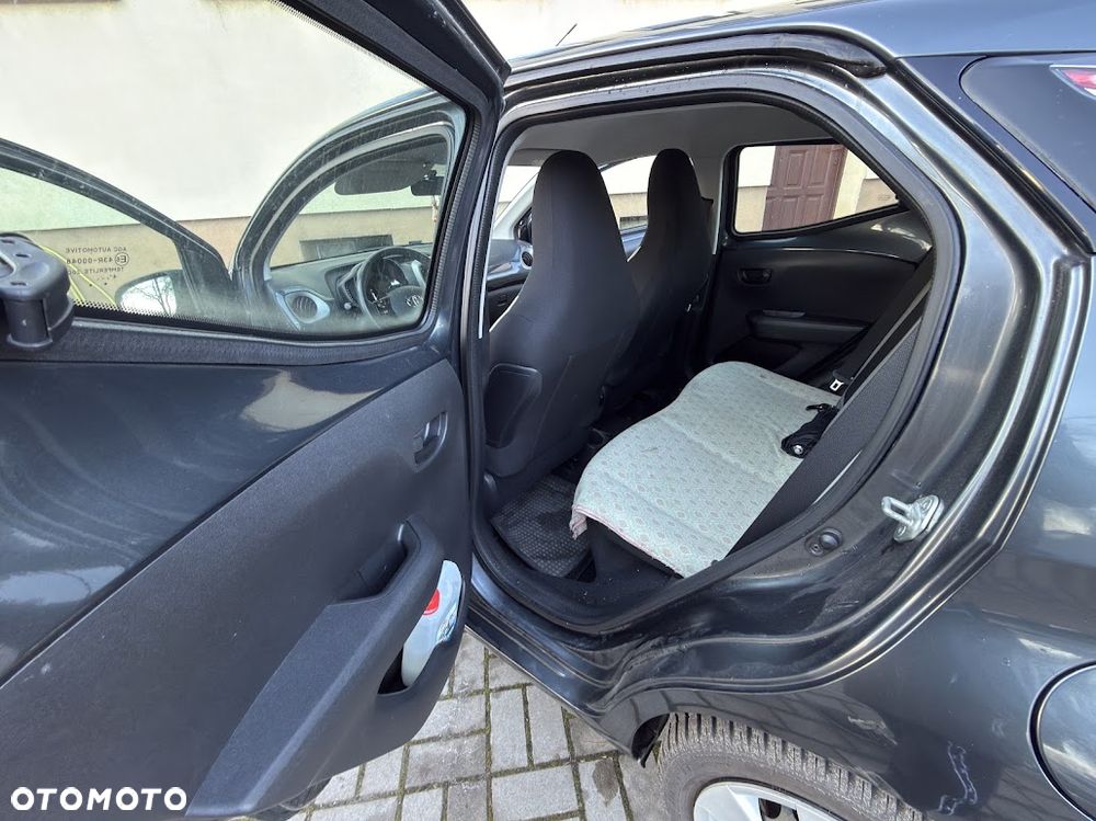 Toyota Aygo x-play Eco - 7